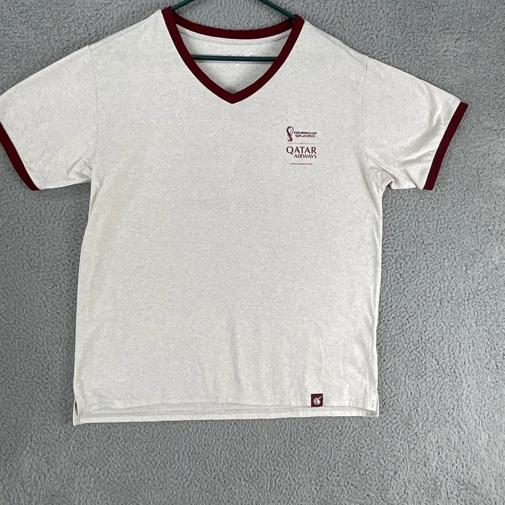 Qatar Airways FIFA World Cup 2022 Ringer T-Shirt Mens Medium Grey‎ Good Graphic